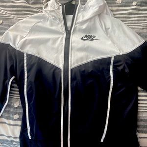 Nike wind breaker